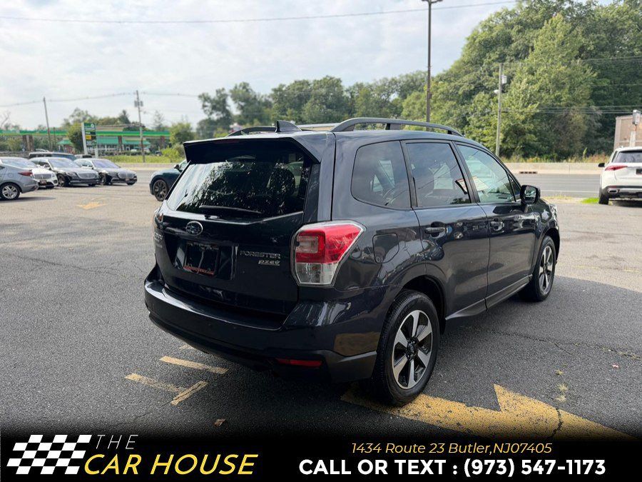 Used 2017 Subaru Forester 2.5i Premium w/ All-Weather Package AWD/4WD image 9