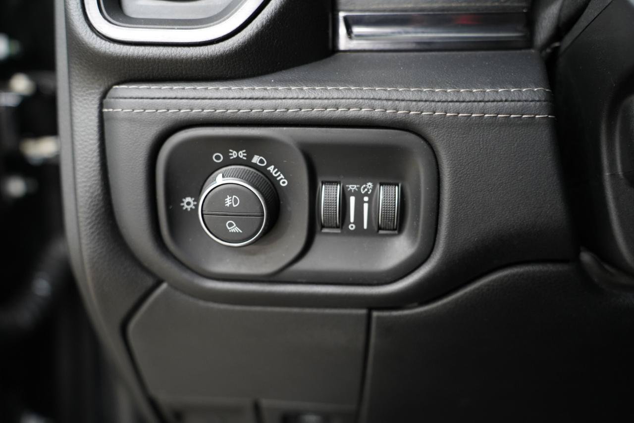 Used 2022 RAM 2500 Limited AWD/4WD image 26