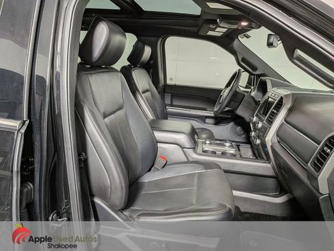 Used 2018 Ford Expedition Max XLT w/ Equipment Group 202A AWD/4WD image 45