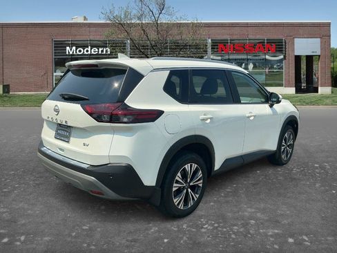 Certified 2023 Nissan Rogue SV w/ SV Premium B Package FWD image 4