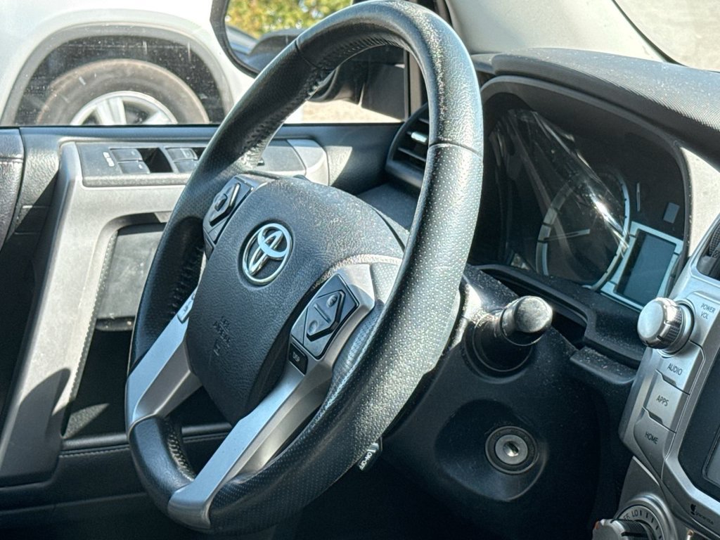 Used 2016 Toyota 4Runner SR5 AWD/4WD image 12