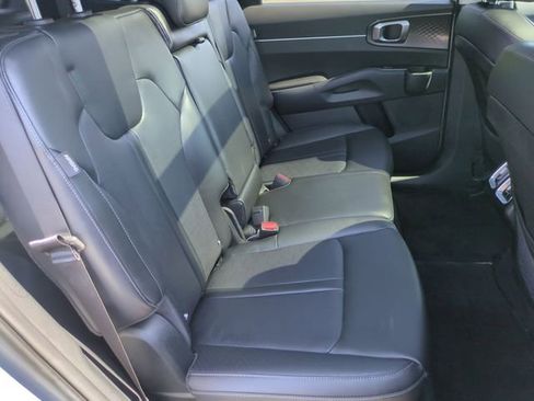 Used 2024 Kia Sorento S w/ Panoramic Sunroof Package FWD image 33