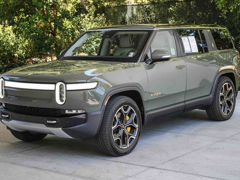 Used 2024 Rivian R1S Launch Edition Quad AWD/4WD image 3