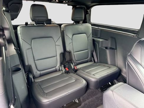 Certified 2025 Ford Bronco Badlands AWD/4WD image 34