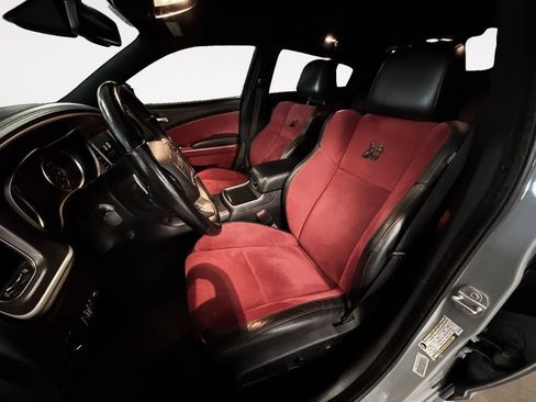 Used 2022 Dodge Charger Scat Pack RWD image 11