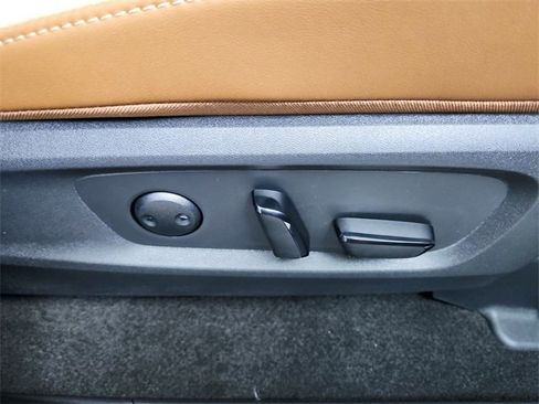 New 2026 Nissan Pathfinder Platinum image 49