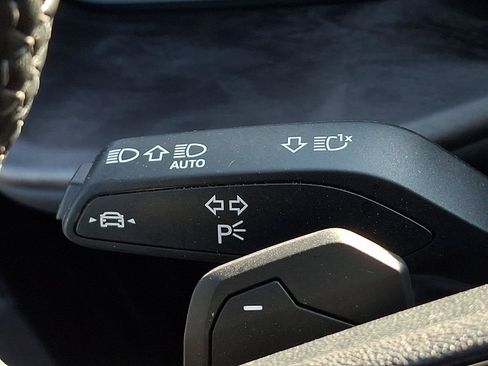 Used 2025 Audi Q5 Premium Plus AWD/4WD image 26