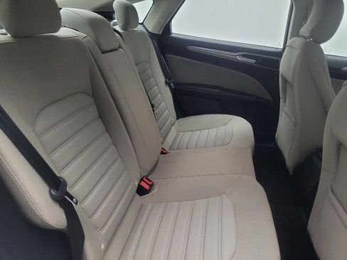 Used 2018 Ford Fusion S image 19