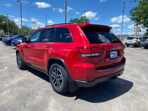 Used 2021 Jeep Grand Cherokee Trailhawk w/ Trailhawk Luxury Group AWD/4WD image 6