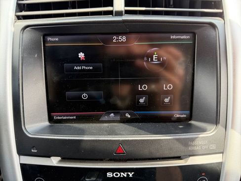 Used 2013 Ford Edge Limited w/ Driver Entry Pkg FWD image 25