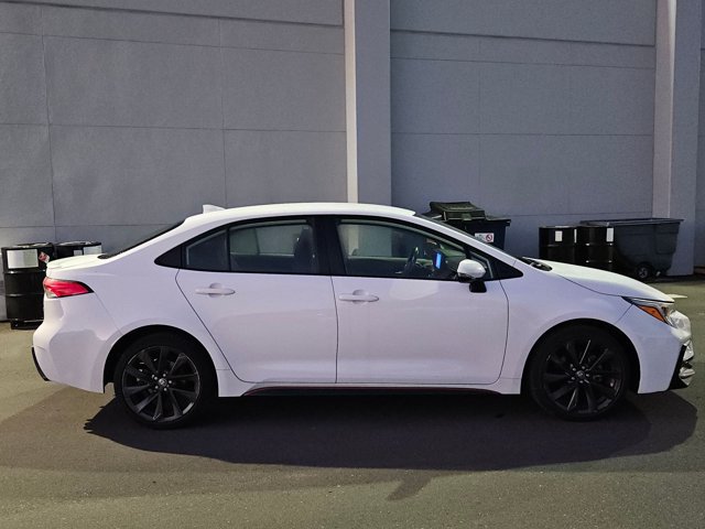 Used 2023 Toyota Corolla SE FWD image 5