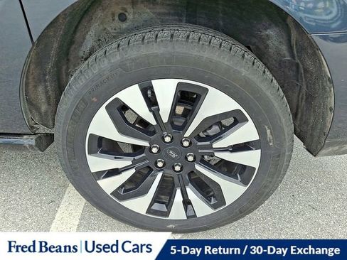 Used 2025 Ford Expedition Max Platinum w/ Driver's Package image 30