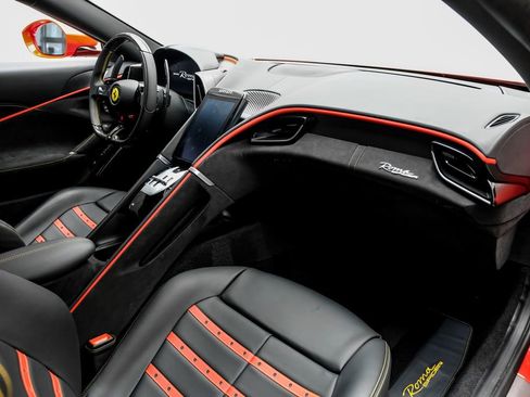 Used 2024 Ferrari Roma Spider RWD image 17