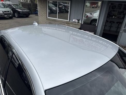 Used 2021 Chrysler 300 Touring L image 15