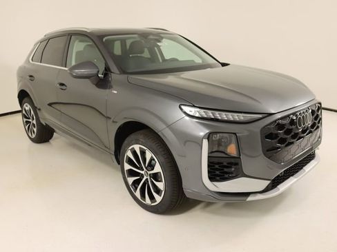 New 2026 Audi Q3 quattro 2.0T AWD/4WD image 7