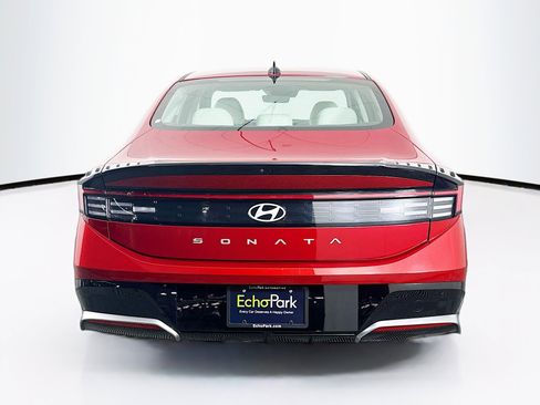 Used 2025 Hyundai Sonata SEL FWD image 7