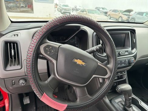 Used 2020 Chevrolet Colorado W/T w/ WT Convenience Package image 12