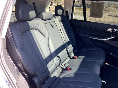 Used 2021 BMW X7 xDrive40i w/ Premium Package image 20