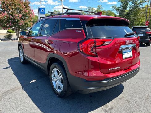 Used 2020 GMC Terrain SLE w/ Driver Convenience Package image 5