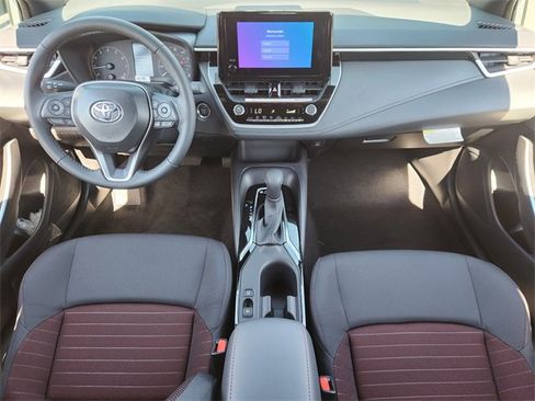 Certified 2025 Toyota Corolla SE image 19