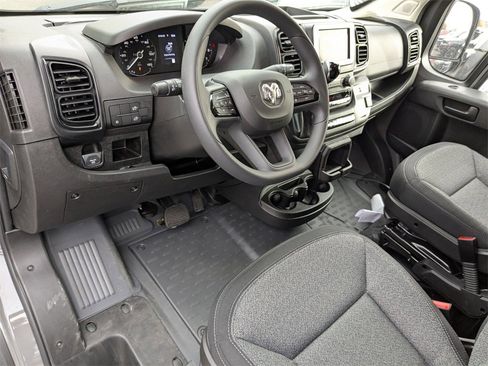 New 2026 RAM ProMaster 2500 w/ Convenience Group image 12