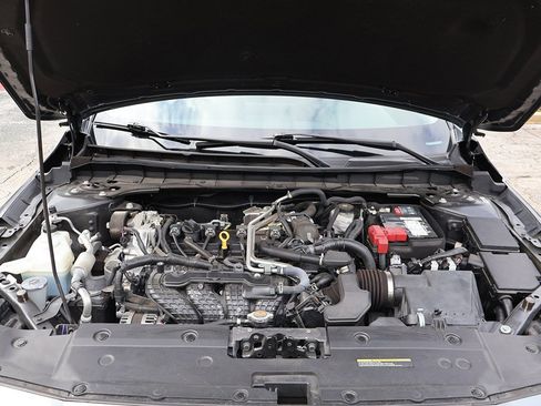 Used 2023 Nissan Altima 2.5 SV image 17