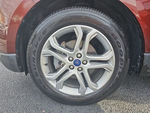 Used 2016 Ford Edge Titanium w/ Technology Package image 33