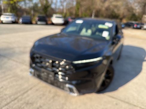 Used 2023 Honda CR-V Sport Touring image 3