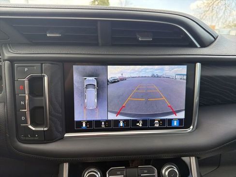 Used 2021 GMC Yukon Denali w/ Denali Ultimate Package AWD/4WD image 10