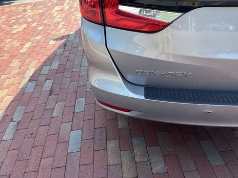 Used 2021 Honda Odyssey EX-L image 16