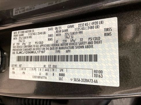 Used 2021 Lincoln Corsair AWD w/ Premium Package image 37