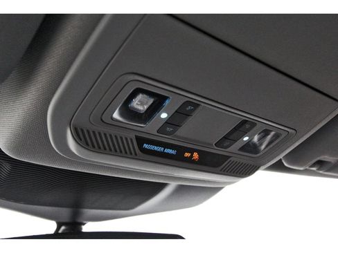 Used 2024 Ford Explorer XLT w/ Equipment Group 202A RWD image 23