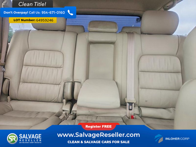 Used 2007 Lexus LX 470 4WD w/ Preferred Accessory Pkg image 13