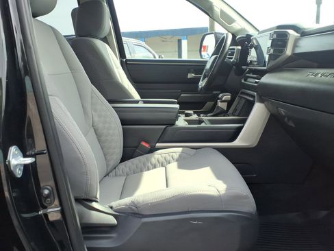 Used 2022 Toyota Tundra SR5 AWD/4WD image 11