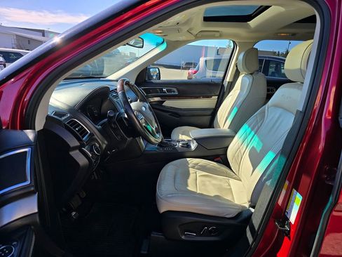 Used 2016 Ford Explorer Platinum AWD/4WD image 20
