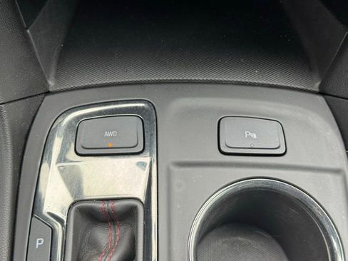 Used 2022 Chevrolet Equinox RS w/ RS Leather Package AWD/4WD image 16