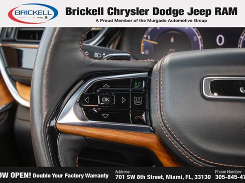 Used 2023 Jeep Grand Cherokee L Summit AWD/4WD image 29