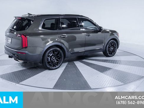 Used 2022 Kia Telluride SX w/ SX Prestige Package image 8