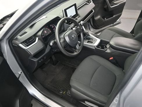 Used 2024 Toyota RAV4 LE FWD image 6