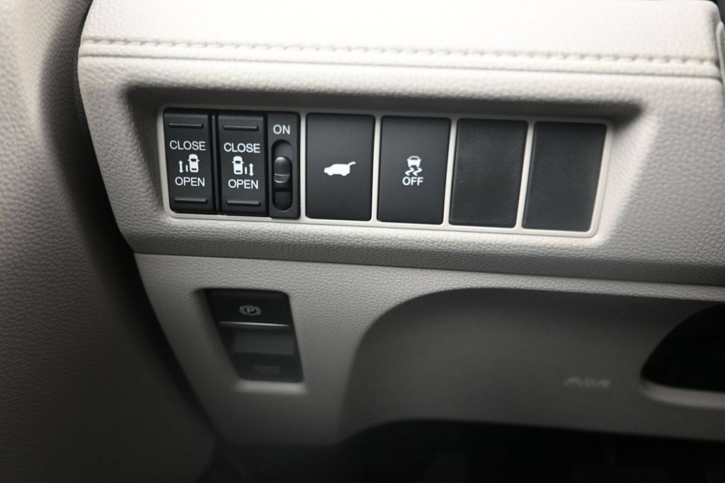 New 2026 Honda Odyssey EX-L image 17