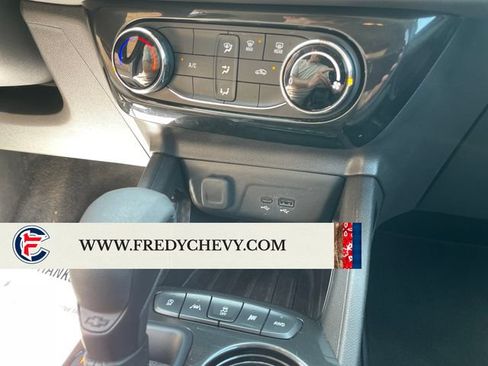Used 2025 Chevrolet TrailBlazer LT AWD/4WD image 18