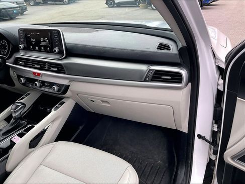 Used 2021 Kia Telluride S image 12
