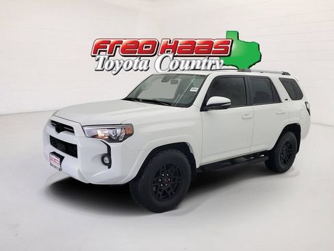 Used 2023 Toyota 4Runner SR5 Premium w/ Moonroof Package RWD image 1