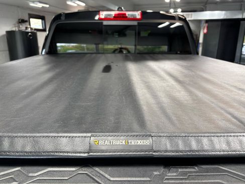 Used 2023 GMC Canyon Denali AWD/4WD image 11