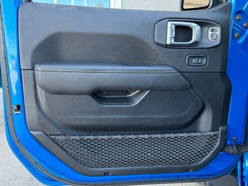 Used 2021 Jeep Wrangler Unlimited Sahara w/ Cold Weather Group image 11