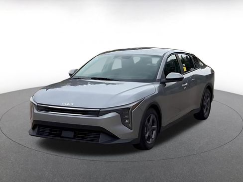 Used 2025 Kia K4 LXS image 7