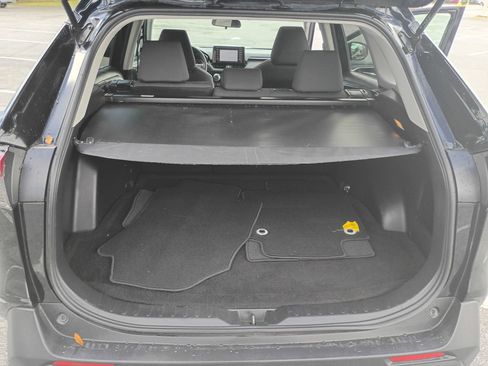 Used 2019 Toyota RAV4 XLE image 24