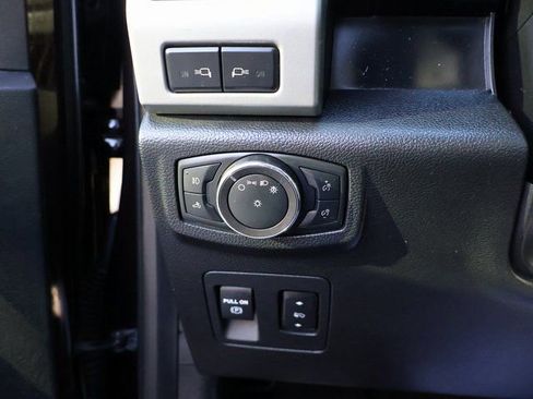 Used 2018 Ford F150 Lariat w/ Equipment Group 502A Luxury image 44