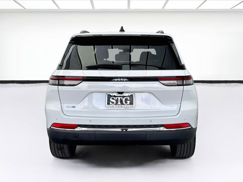 Used 2022 Jeep Grand Cherokee Limited 4xe AWD/4WD image 5