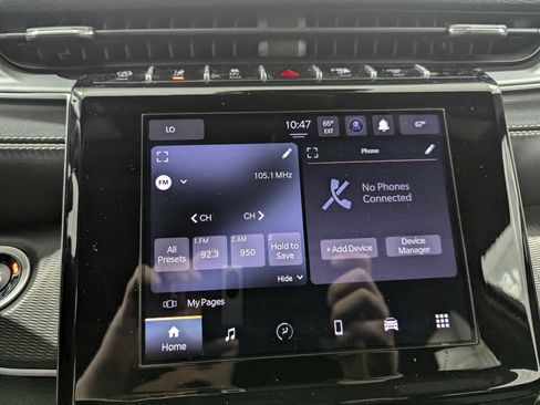 Used 2024 Jeep Grand Cherokee Laredo image 16